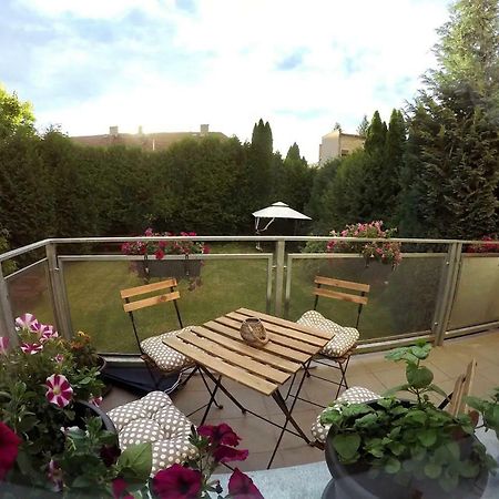 Apartman S Terasou ออลอโมตซ์ ภายนอก รูปภาพ