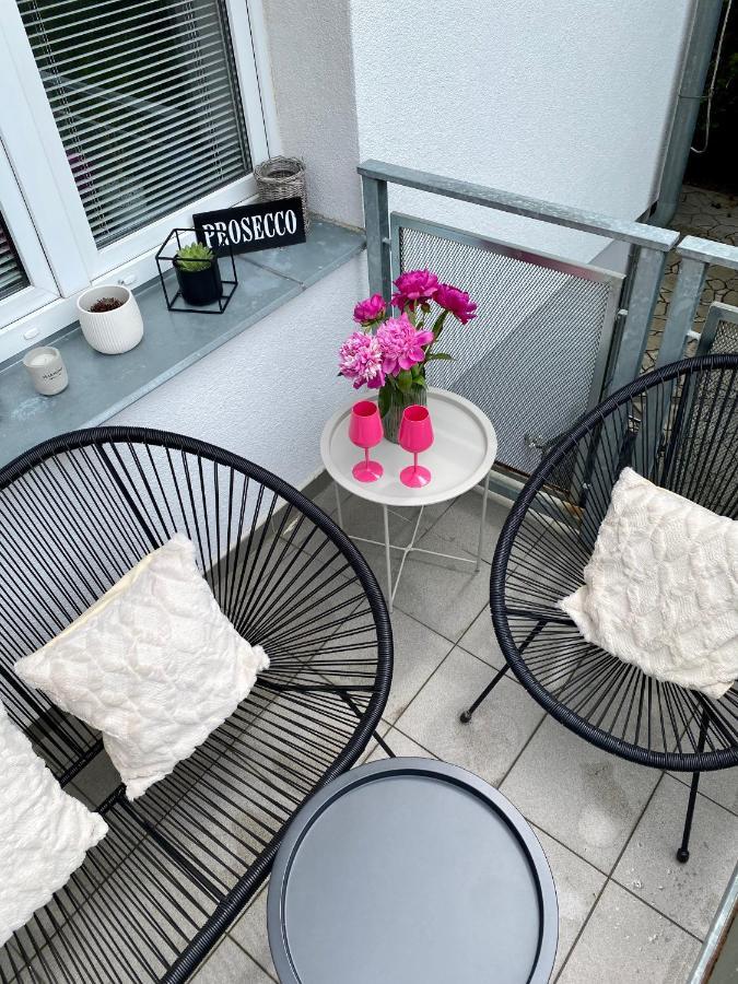 Apartman S Terasou ออลอโมตซ์ ภายนอก รูปภาพ
